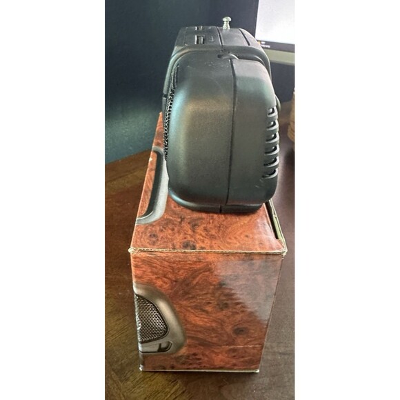 Vintage Lifelong Baby Boom Box Boombox Model 2225 AM/FM Radio WORKS - Picture 4 of 8